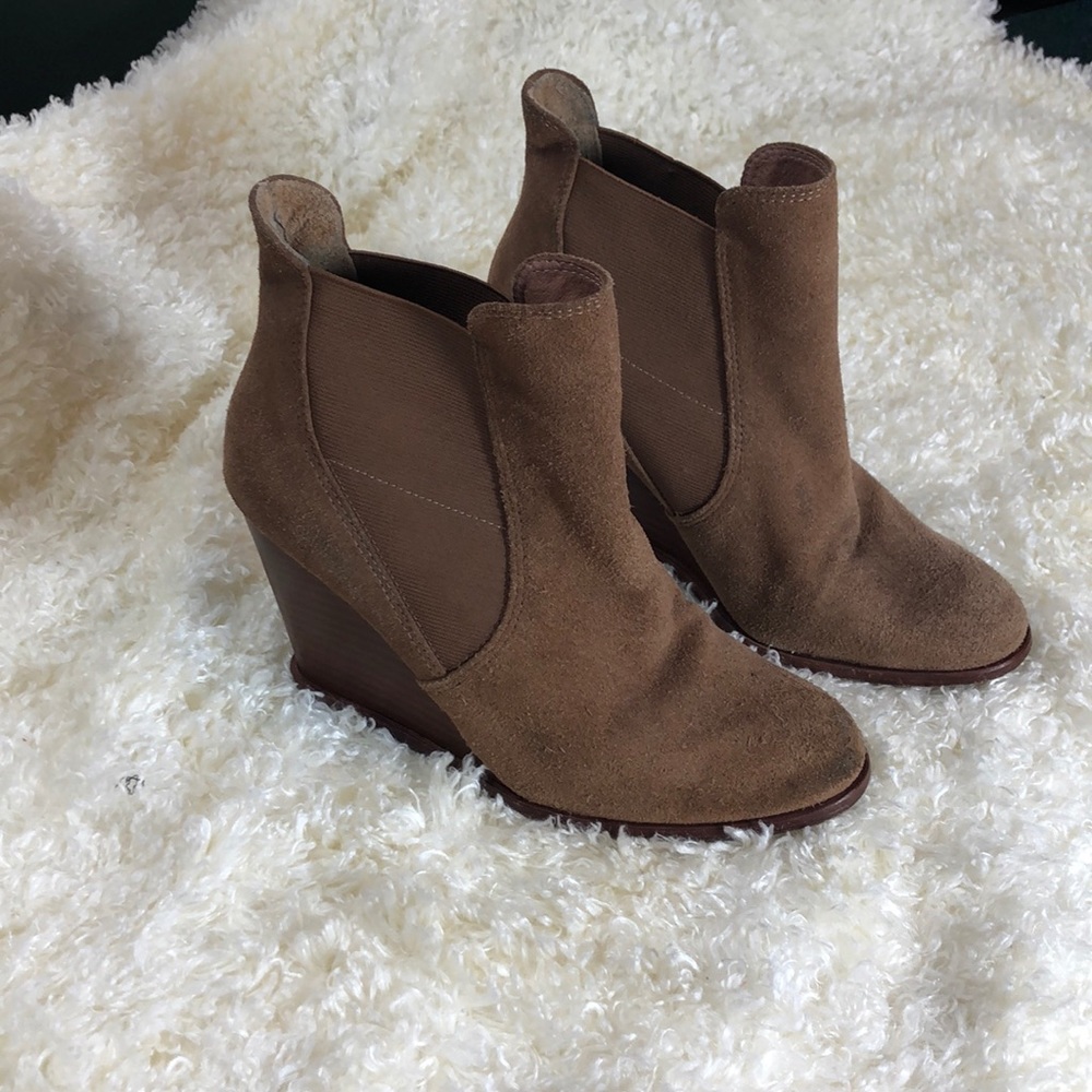 CORSO COMO Camel Tan Wedged Booties